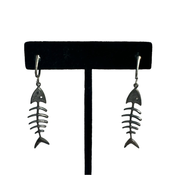 Vintage Jewelry - Vintage Silver Fish Dangle Earrings